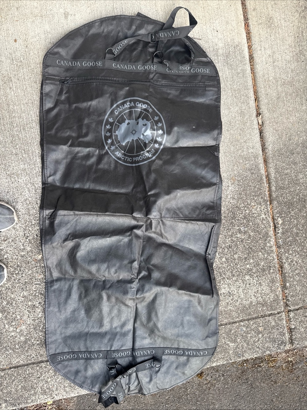 Canada Goose Garment Bag Unisex OS Black Logo Zippered Travel Storage Fold